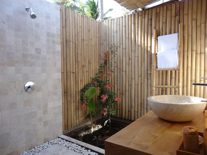 Bathroom 4, Gili Tenda Resort Trawangan, Lombok