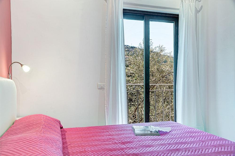 Bedroom 2, Agriturismo Oleum, Napoli
