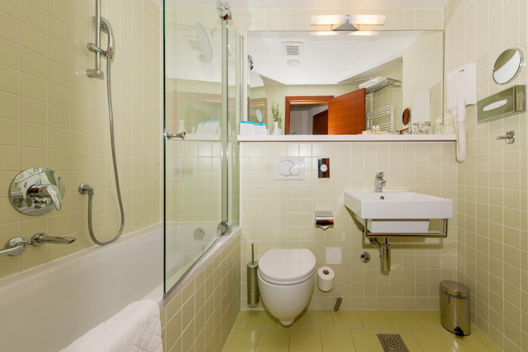 Bathroom 5, Island Hotel Istra, Rovinj