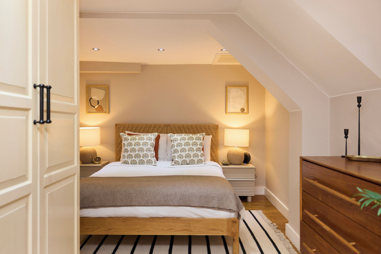 Room 5, Stylish Urban Retreat, London