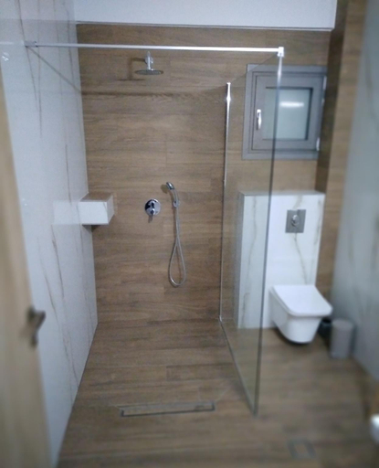 Bathroom 2, PSAMMITES, Thessaly