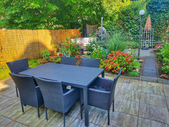Others 4, 2 Zimmer Apartment am Zoo mit Garten, Wuppertal