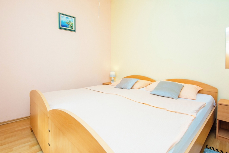 Room 2, Apartment Milatovic, Vir
