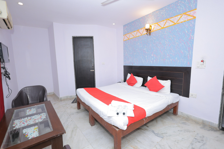 Bedroom 4, Hotel NoVo Agra, Agra