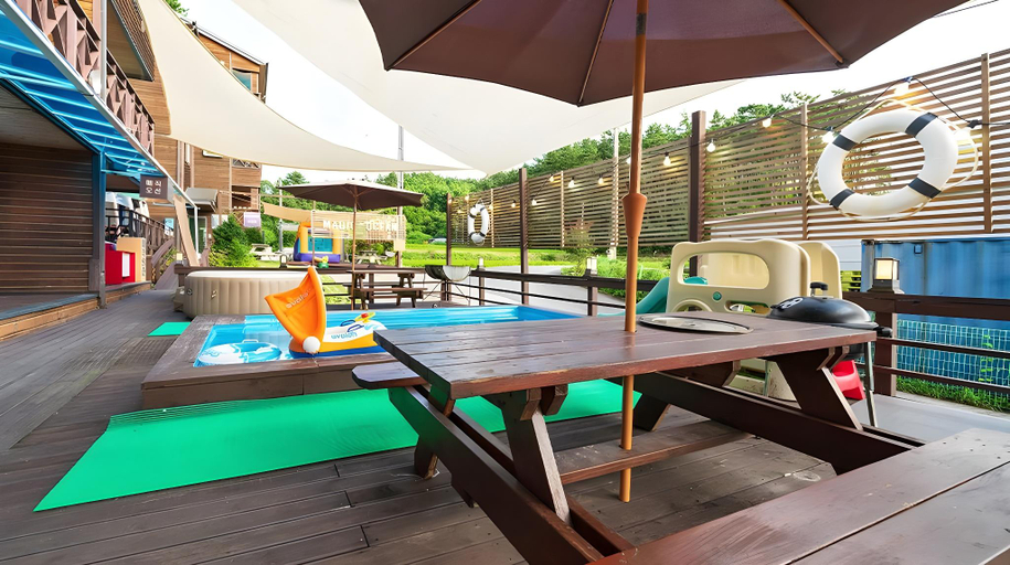 Others 4, Muchangpo Magic Ocean Pension, Boryeong