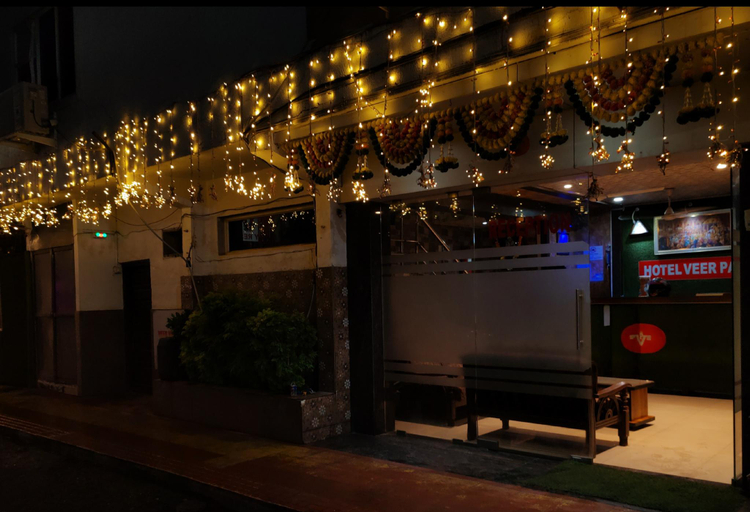 Others 4, Hotel Veer Park, Raigarh
