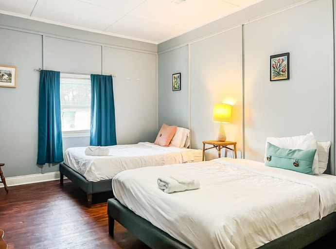 Room 4, Boswell Bliss 3, Madison