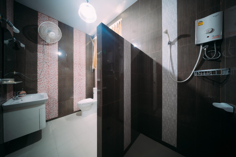 Bathroom 2, Phaladise Beach Villa at Phala Beach, Ban Chang, Ban Chang