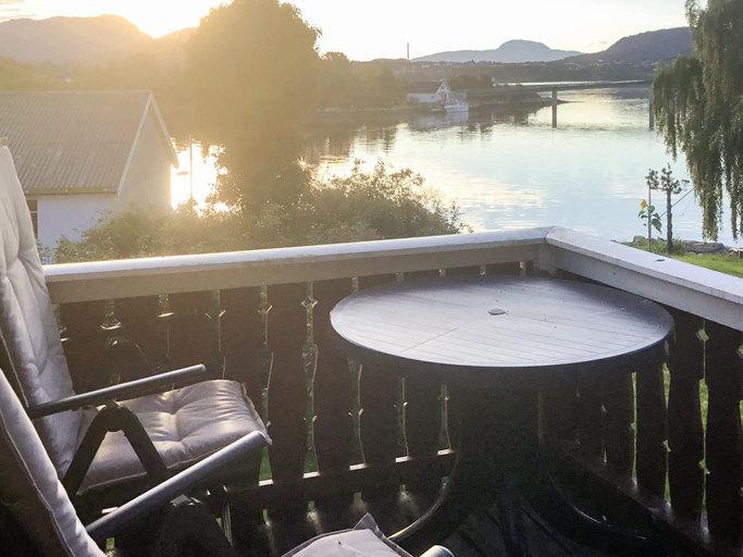 Sport & Beauty 4, person holiday home in averoy-By Traum, Averøy