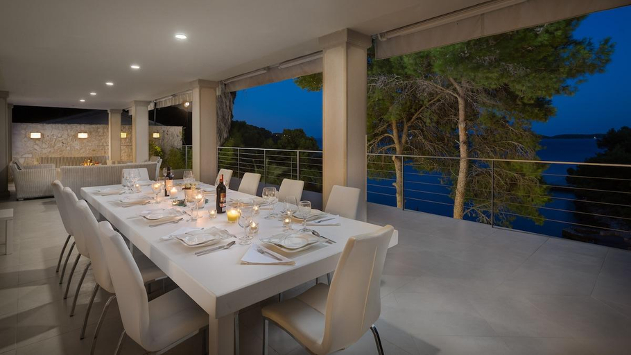 Food & Drinks, Luxury Villa Oceanus Hvar, Hvar