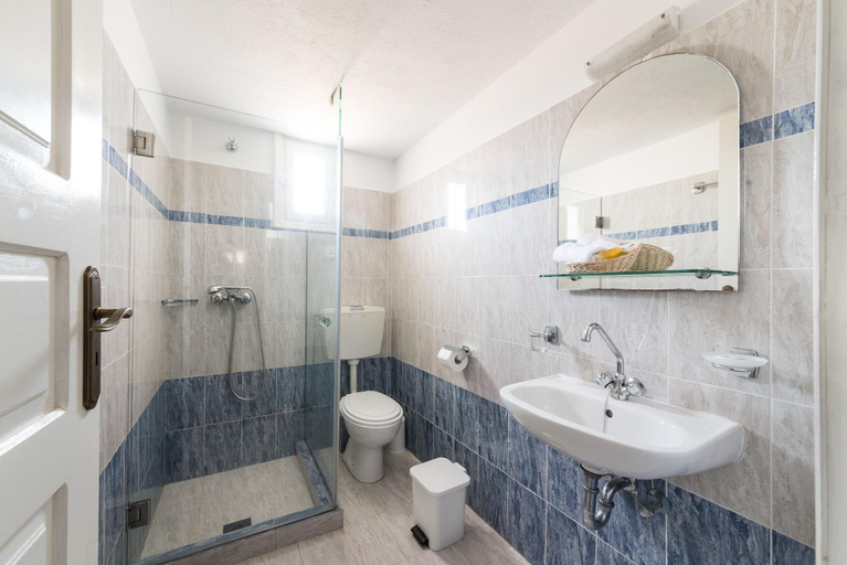 Bathroom 5, Anchor Suites, South Aegean