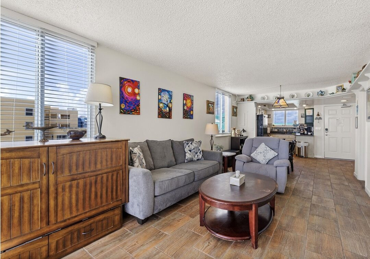 Living area 2, Oceania II, Volusia
