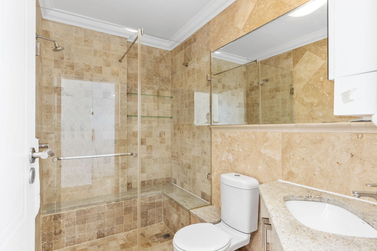 Bathroom 4, Leisure Bay 125, City of Cape Town