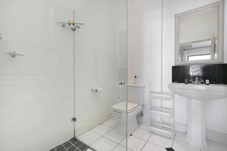 Bathroom 4, Winelands Golf Lodges 11 at De Zalze, Cape Winelands