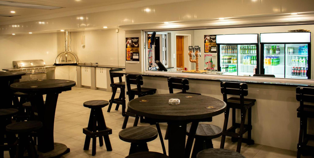 Food & Drinks 5, Lion Lodge, Mangaung
