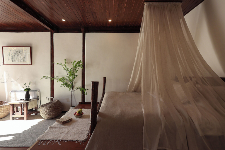 Room 2, Yulong Sadhu Inn, Lijiang