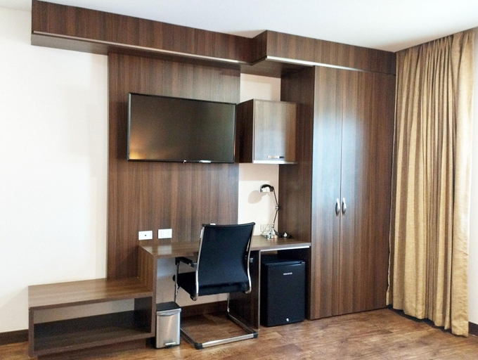 Others 3, Hotel Real Elim International, Palmira