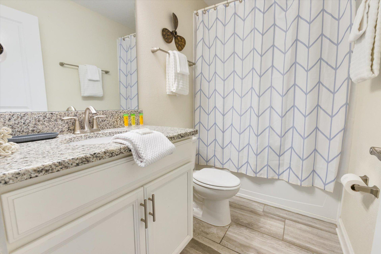 Bathroom 4, 1411 Rolling Fairway Drive, Osceola