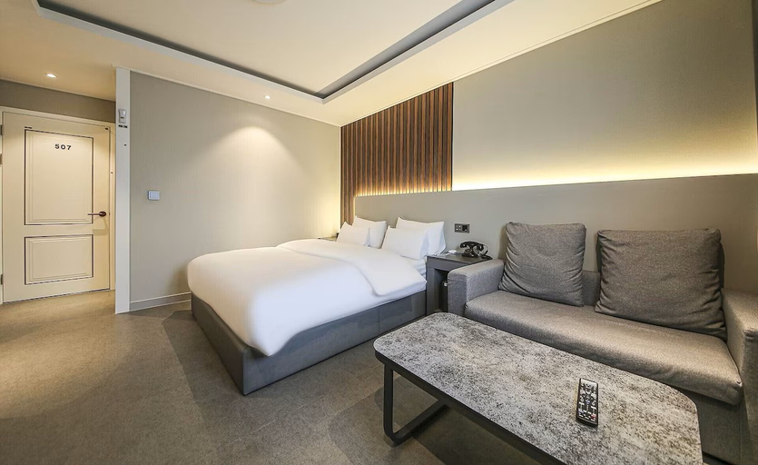 Bedroom 3, Hotel Brown Dot Chungju City Hall, Cheongju