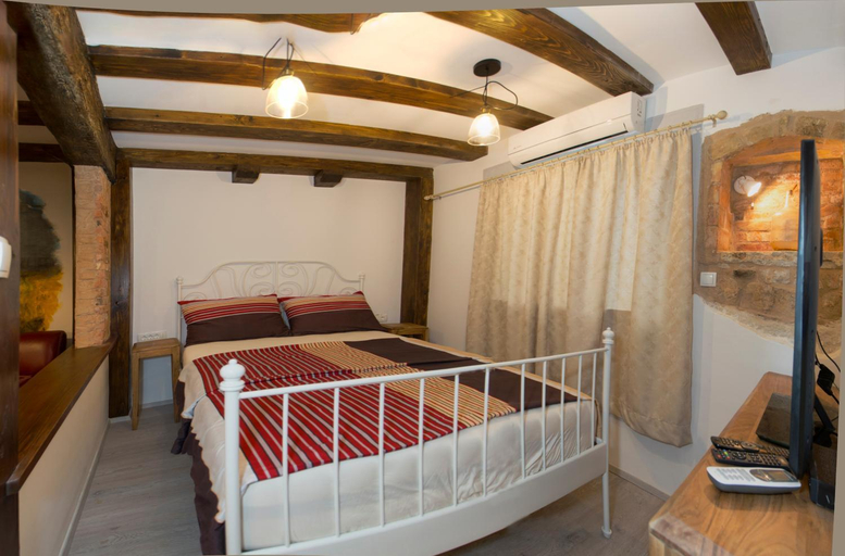 Bedroom 2, Dalmatian House, Split