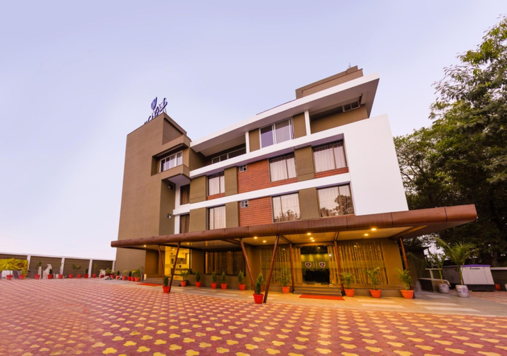 Others 2, Royal Inn, East Nimar