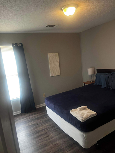 Room 5, Timber Creek Hideaway, Shelby