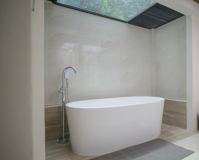 Bathroom 3, Seashell Village Resort, Tha Mai