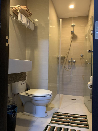 Bathroom 5, 101 Newport condo in Pasay near airport, Pasay City