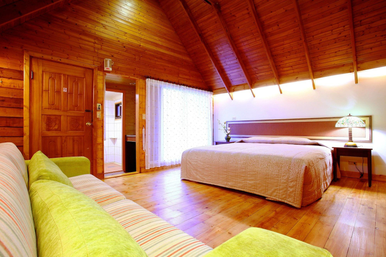 Bedroom 2, Atunas Holiday Country Resort, Chiayi County