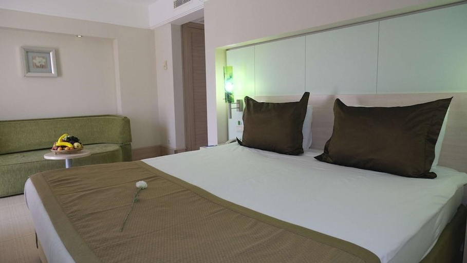 Bedroom 3, Ambassador Plaza Hotel - All Inclusive, Kemer