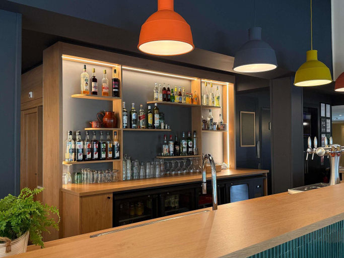 Food & Drinks 5, greet Hotel Dijon Sud Longvic, Côte-d'Or