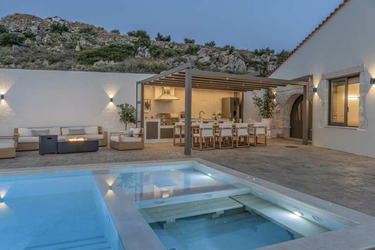 5, Luxury Villa Maximus - With Private Heated Pool, Crete