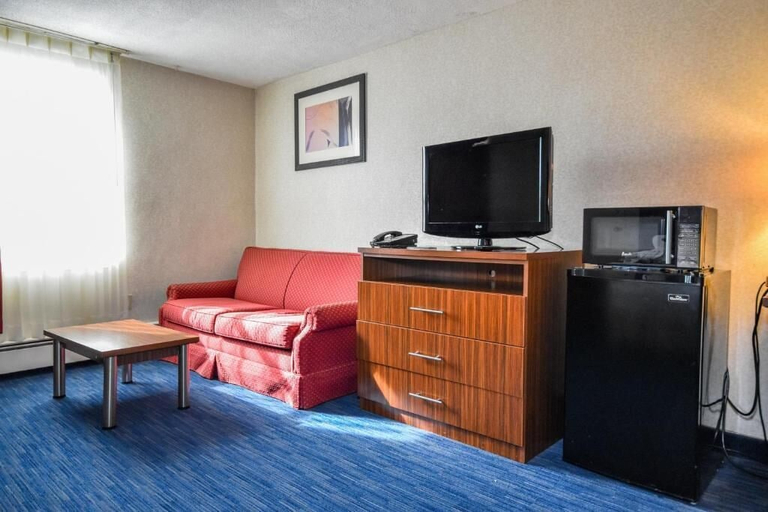Room 4, Charles River Inn, Boston