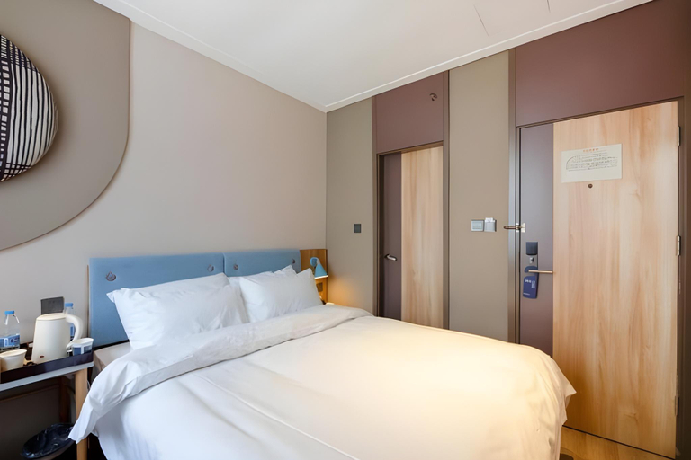 Bedroom 2, Home Inn Neo Baoding Xiangyang Avenue Jingxiu District Government, Baoding