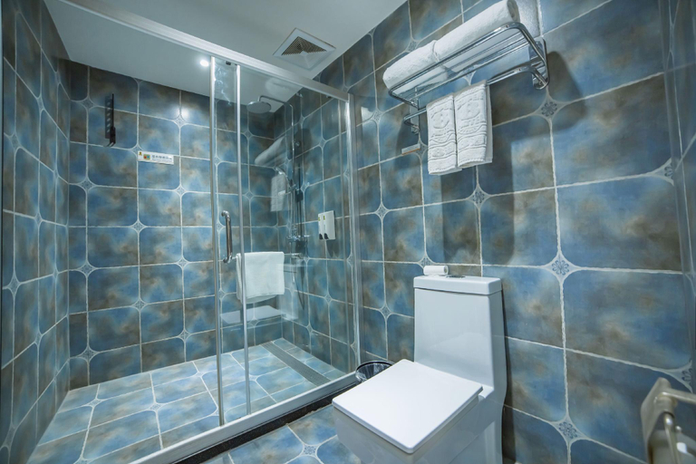 Bathroom 3, Super 8 Hotel Kashgar Shache Tuanjie Road, Kashgar