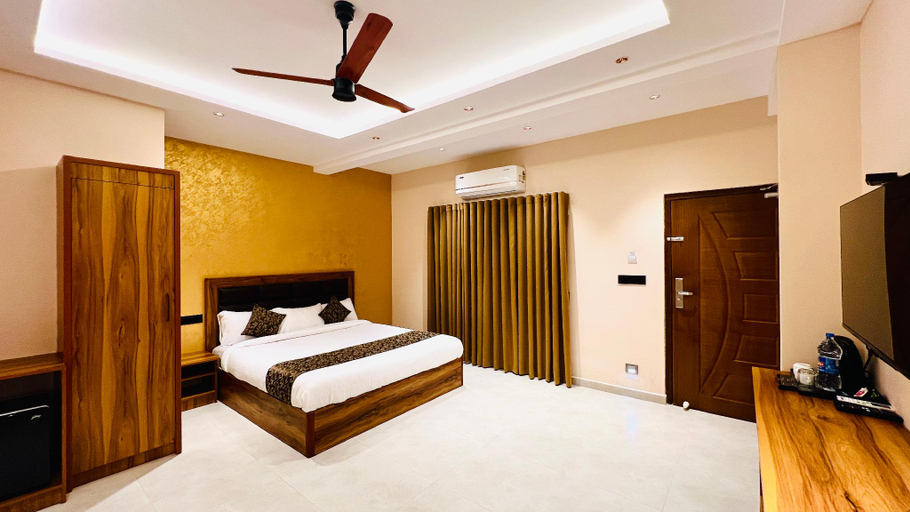Bedroom 2, Thayamkery's Royal inn, Ernakulam