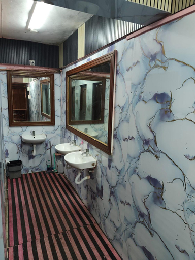 Bathroom, City Stay Deluxe AC Dormitory, South Goa