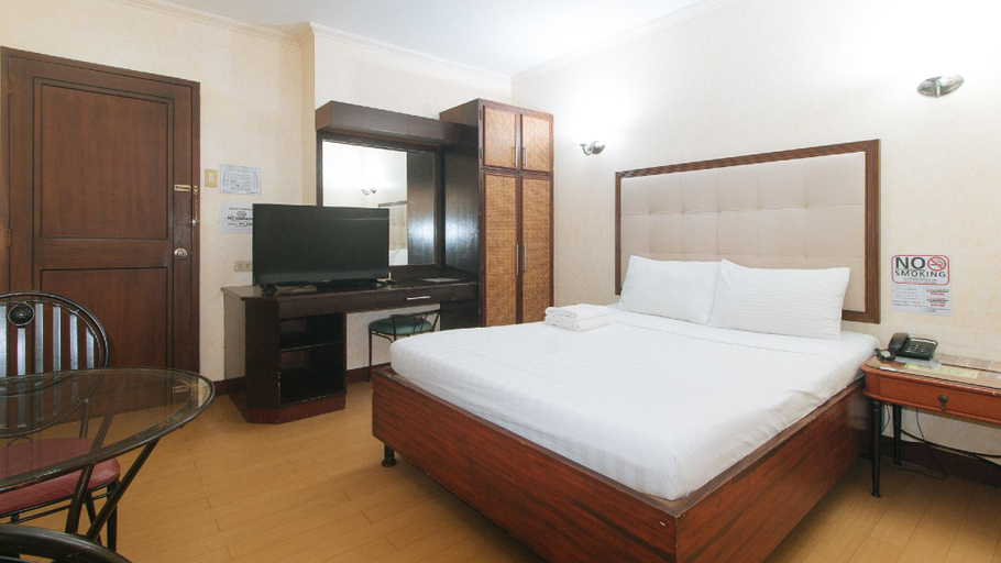 Bedroom 3, Capital O 740 Bliss Hotel Dau, Mabalacat