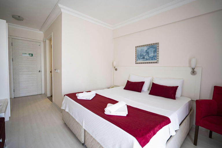 Bedroom 4, Ayapam Hotel, Akköy