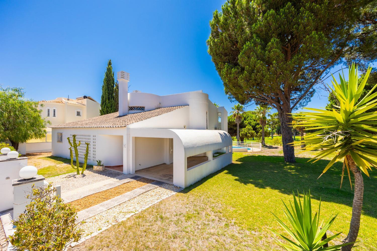 Facilities 5, Villa Mexico, Loulé