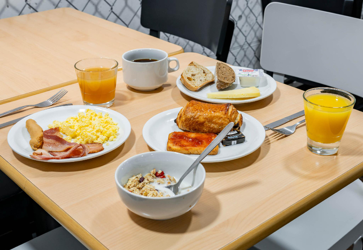 Food & Drinks 4, B&B HOTEL Valenciennes Sud, Nord