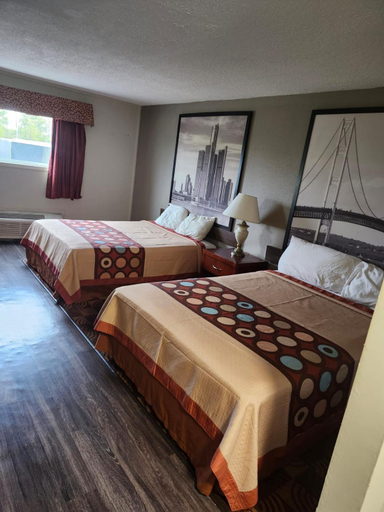 Bedroom 2, Airport Inn Flint, Genesee