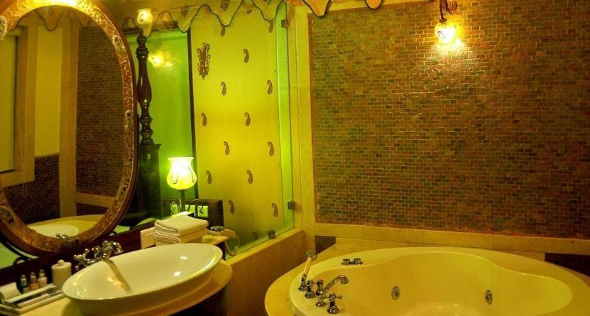 Bathroom 5, Rajasthali Resort & Spa, Jaipur