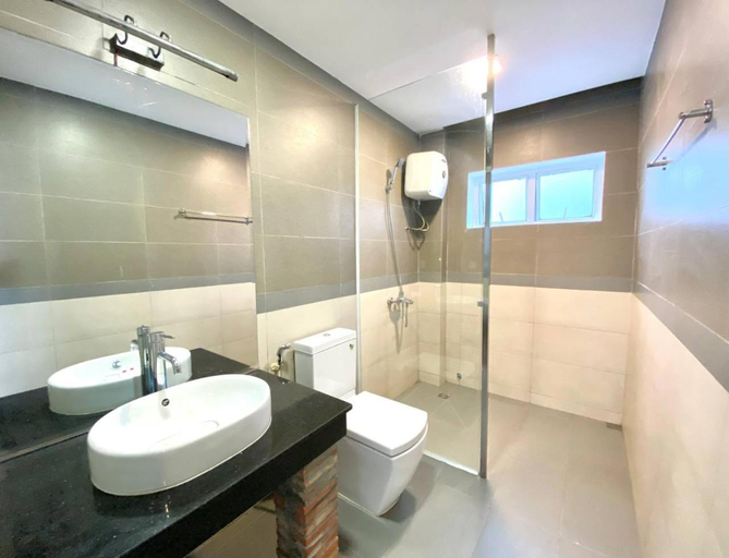 Bathroom 3, WH Bassac Residence, Phnom Penh