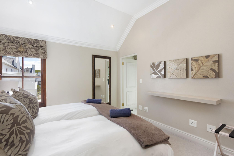 Bedroom 3, Winelands Golf Lodges 16 at De Zalze, Cape Winelands