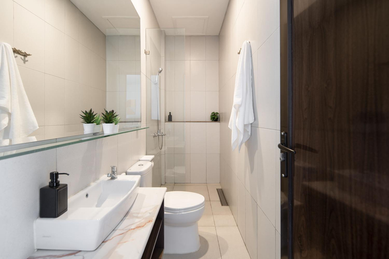 Bathroom 5, Cove Dra House, Central Jakarta
