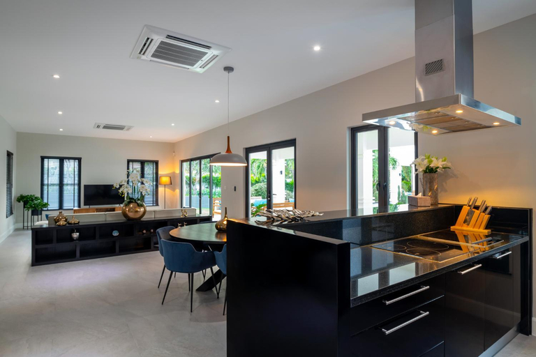 Food & Drinks 4, Luxury 5 Bedroom Pool Villa B11B, Hua Hin