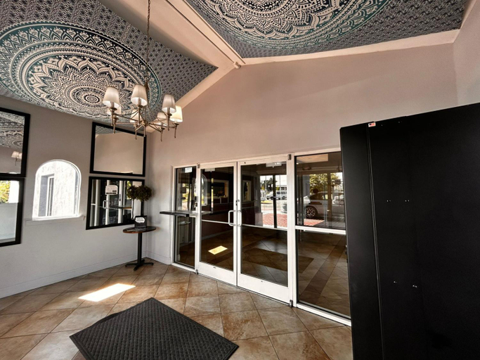 Public Area 2, Capital O Kings Inn, Shelby