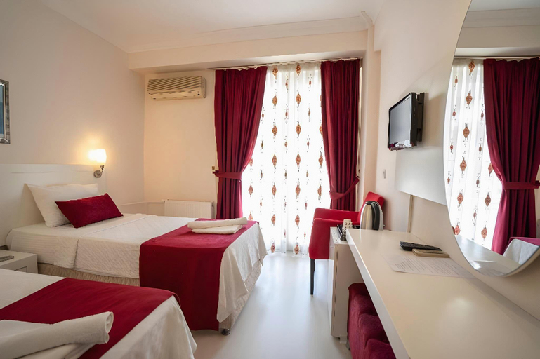 Bedroom 3, Ayapam Hotel, Akköy