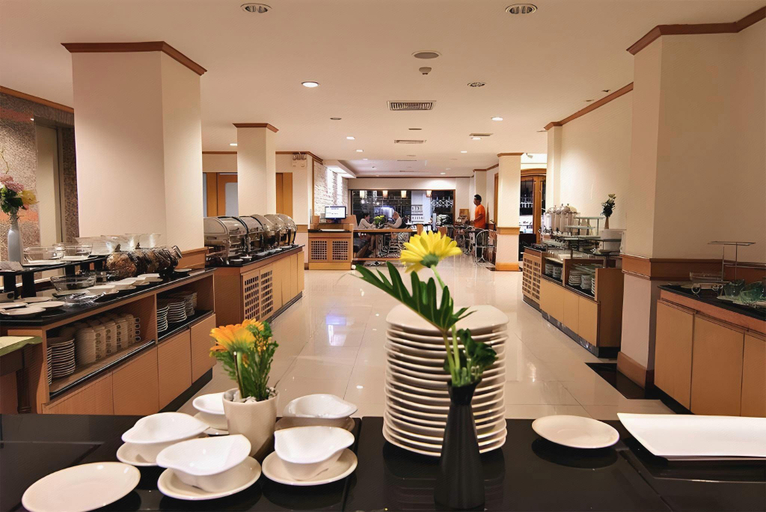 Food & Drinks 5, Bossotel Bangkok, Bang Rak